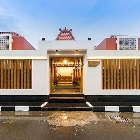 Kesatriyan Jogja Guest House Yogyakarta Exterior photo